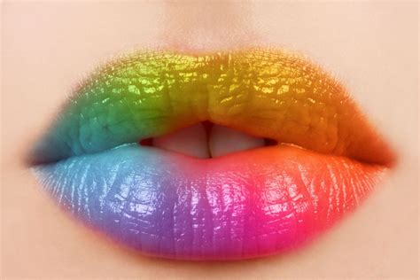 que es el beso de arcoiris|El Beso Arcoíris: Qué Es Y Cómo Hacerlo De Forma。